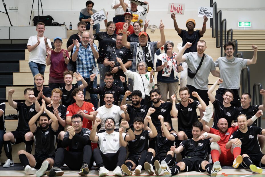 Fans der Futsal Panthers Köln